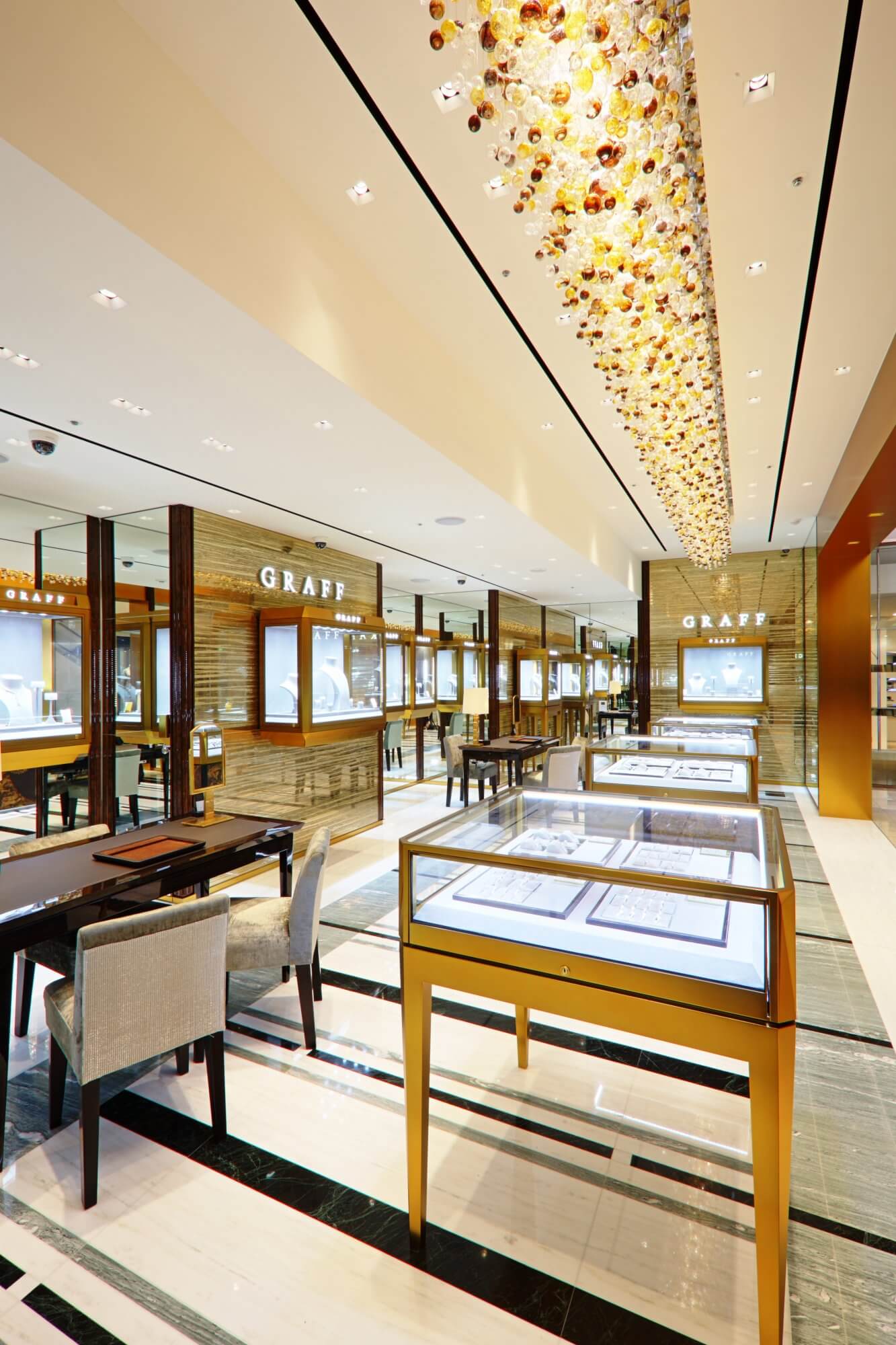 Monday 10/9 Jewelry MOTHERHOUSE Osaka flagship store opens – マザーハウス 公式サイト